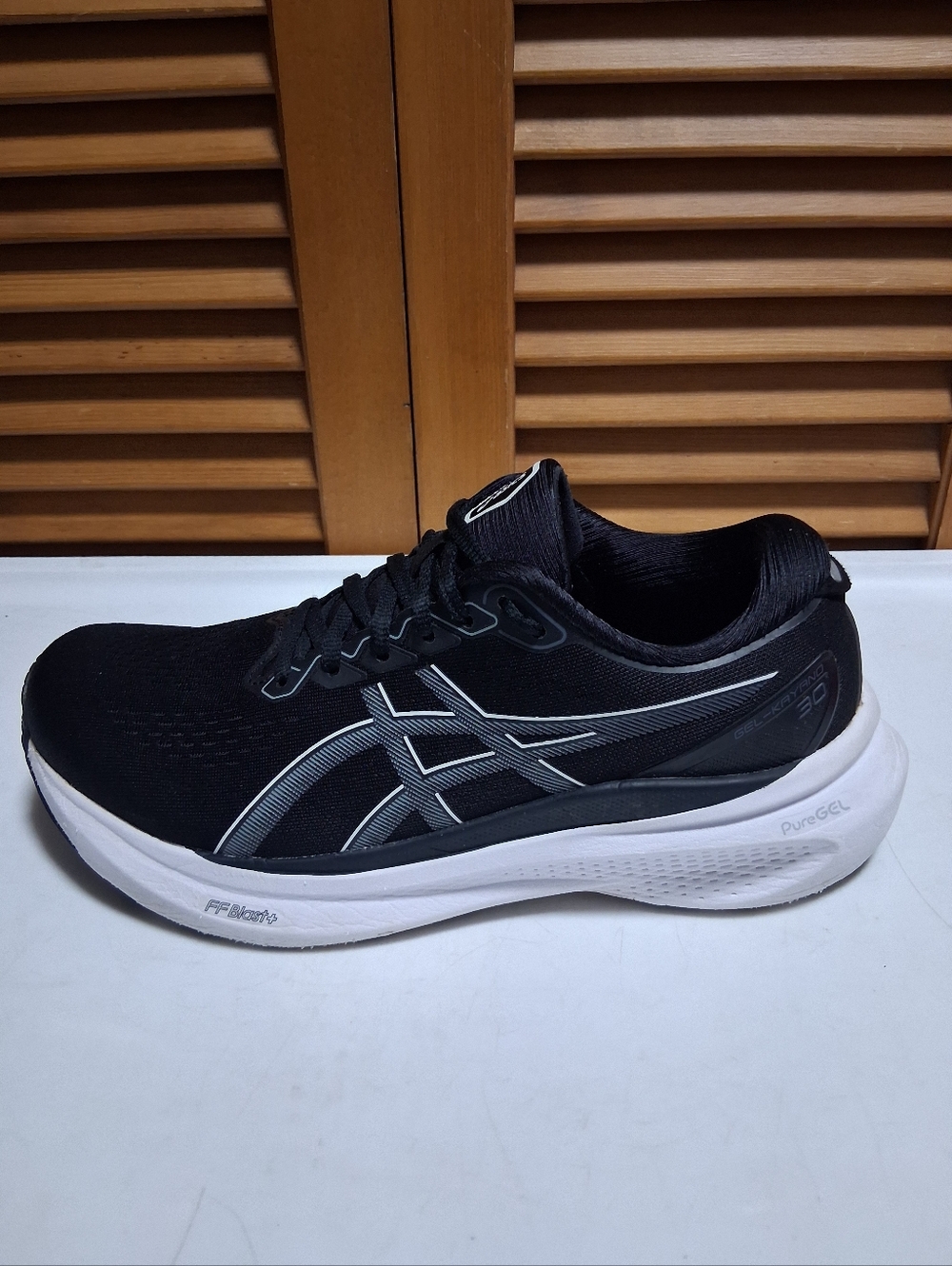 ASICS GEL-KAYANO 30 BLACK/WHITE WOMEN'S RUNNING SHOE * SIZE: 8